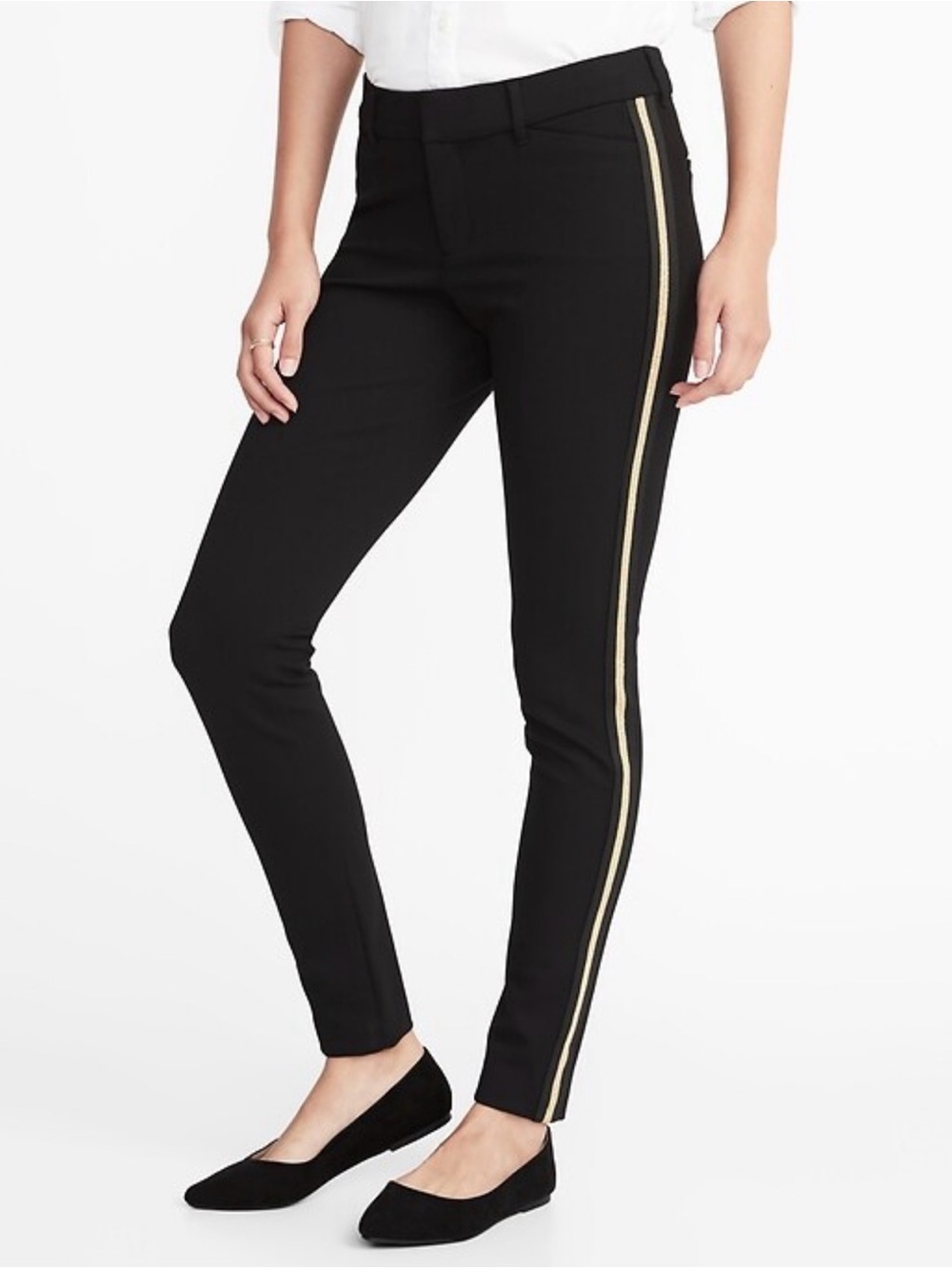Old Navy Mid-Rise Side-Stripe Pixie
Full-Length Pants for Women
Size 8